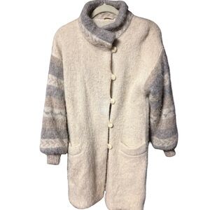 Hilda Ltd. 100% Laine Wool Cozy Cream and Gray Women's Coat size Small